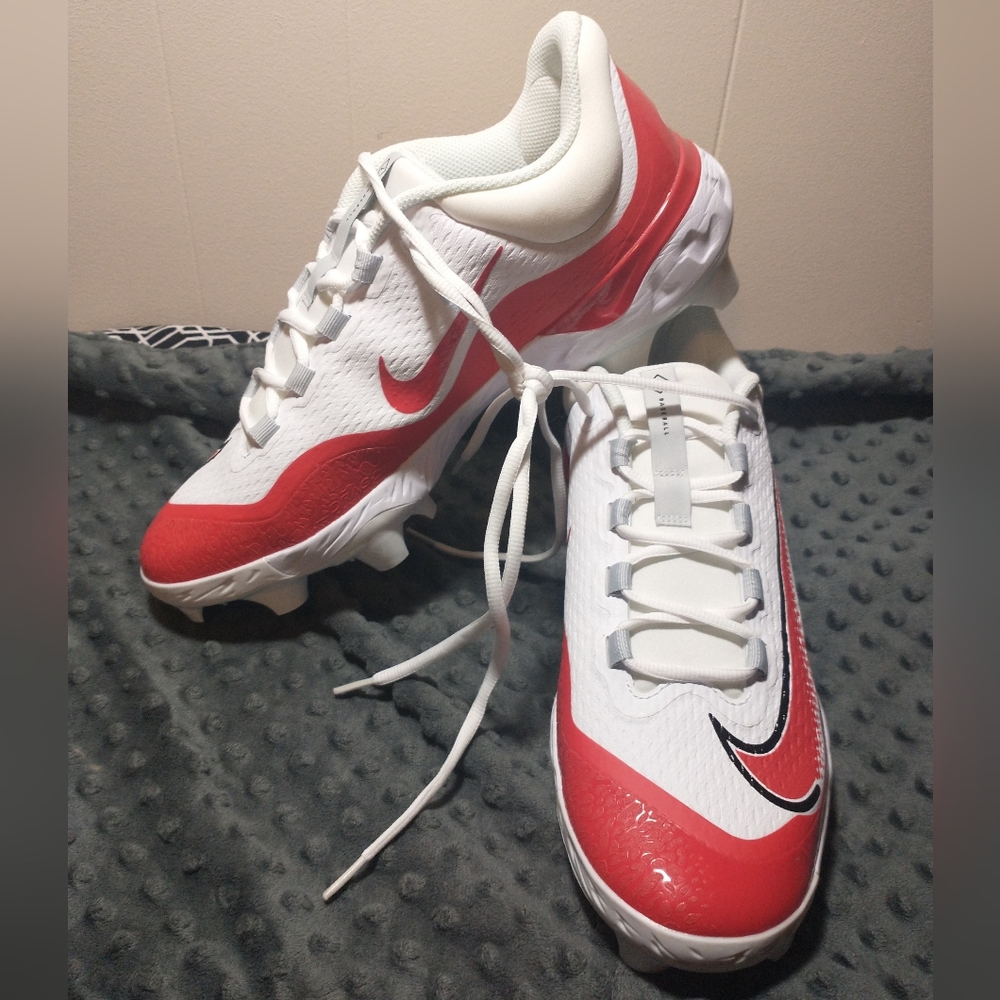 NWOB Nike Alpha Huarache Elite 4 Low MCS (FD6255-102) Baseball Cleats - Size 13